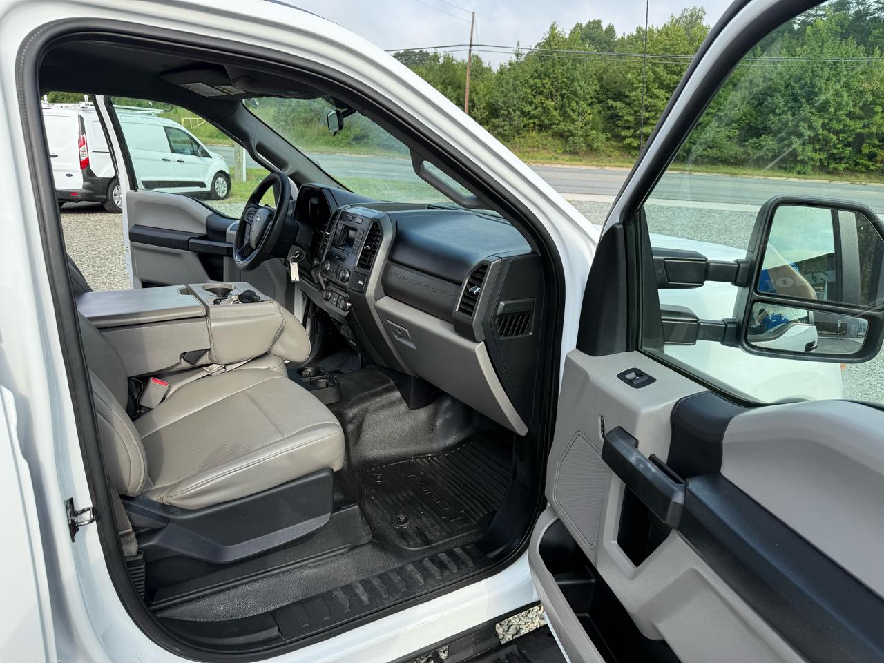 Ford F-250 SD XL Crew Cab LWB 2WD 2017