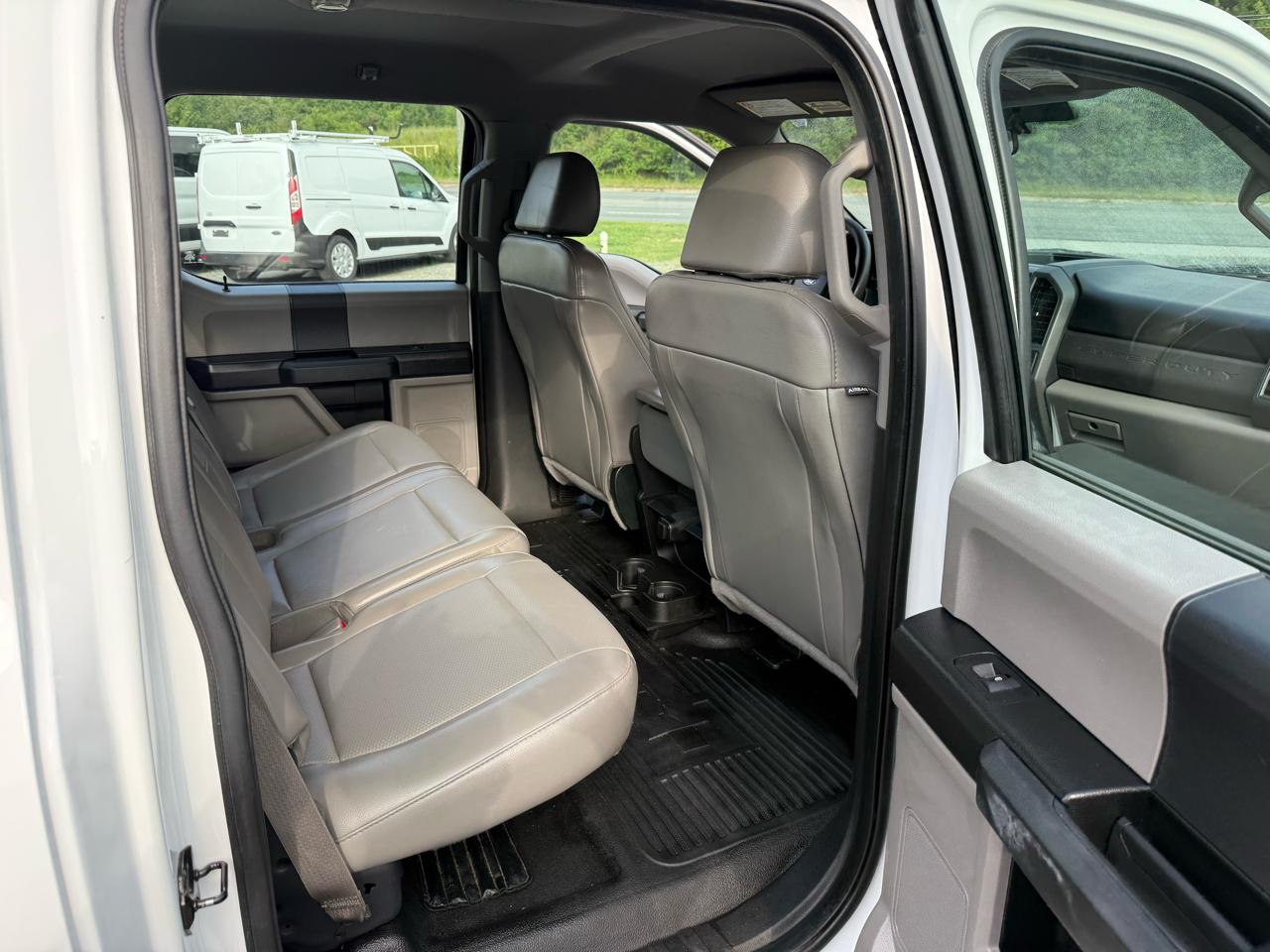 Ford F-250 SD XL Crew Cab LWB 2WD 2017