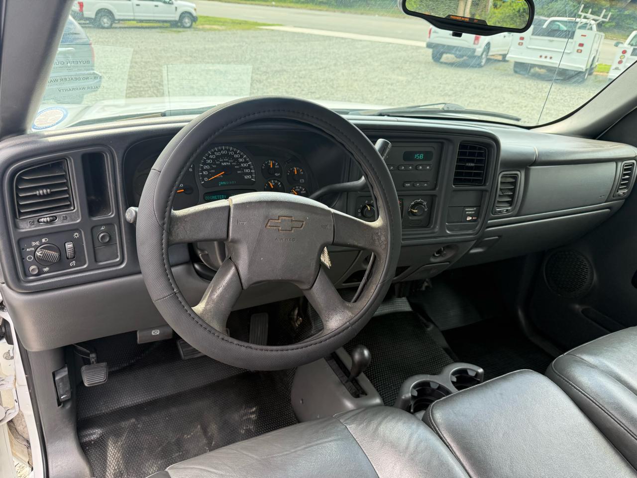 Chevrolet Silverado 1500 4WD Ext Cab 143.5" LS 2003