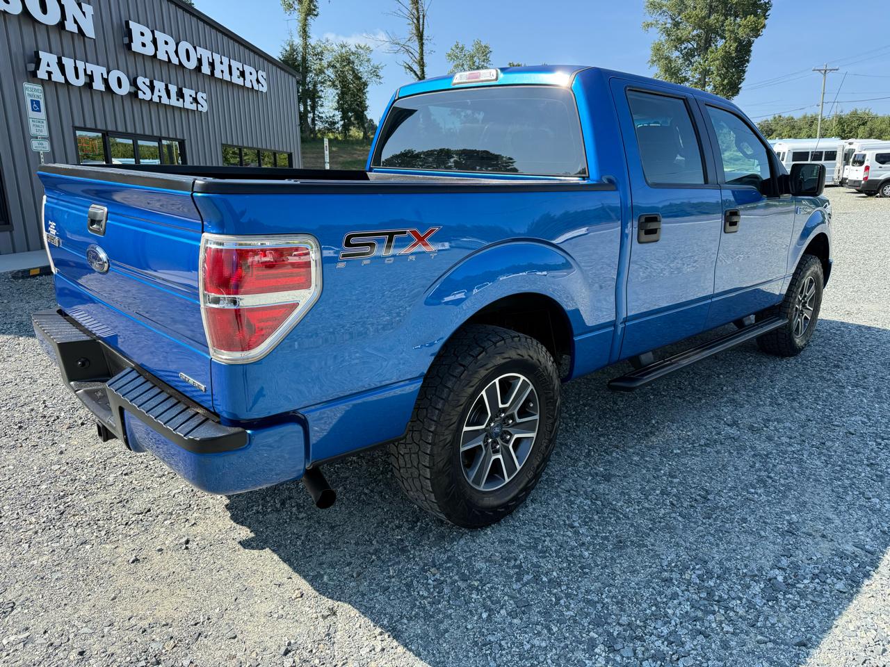 Ford F-150 2WD SuperCrew 145" XLT 2014