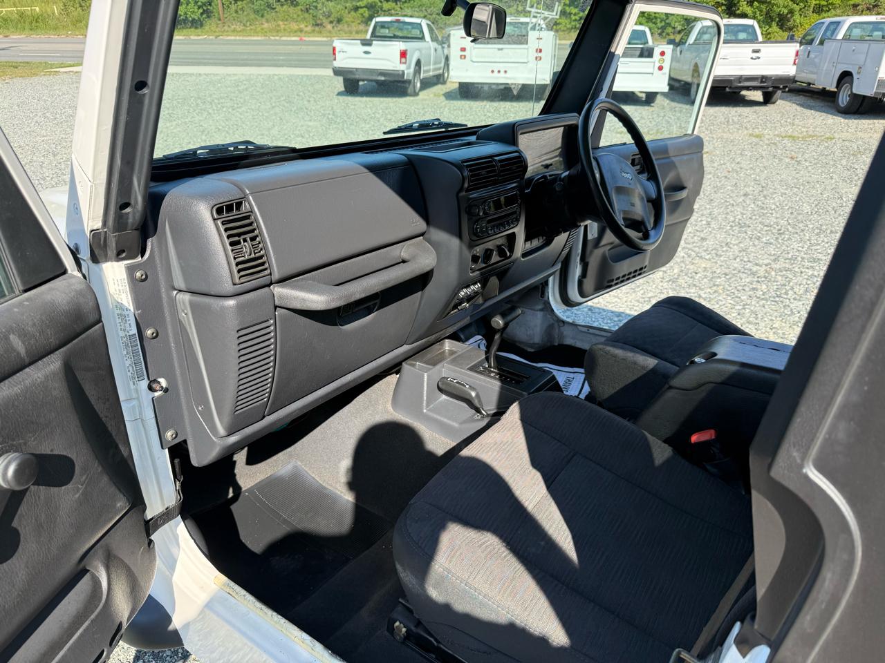 Jeep Wrangler 4WD 2dr X RHD 2005