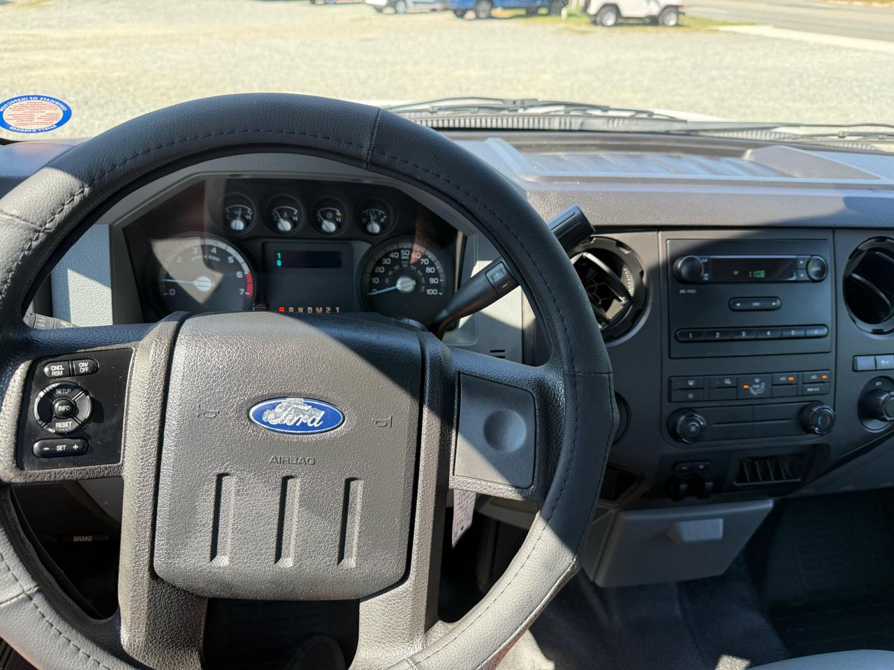 Ford F-250 SD XL SuperCab 2WD 2013