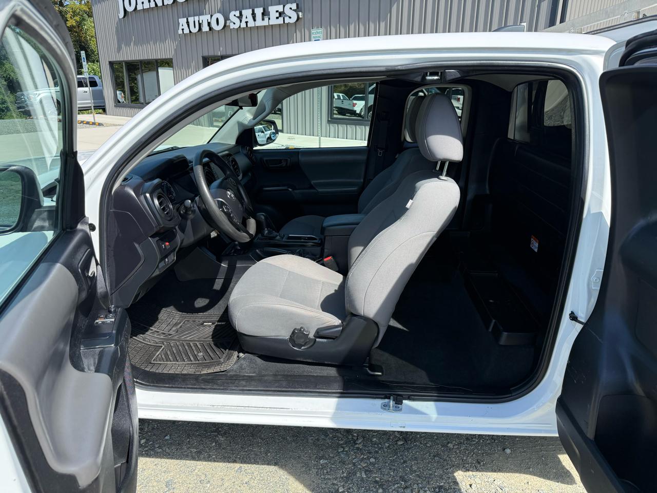 Toyota Tacoma SR5 Access Cab I4 6AT 2WD 2022
