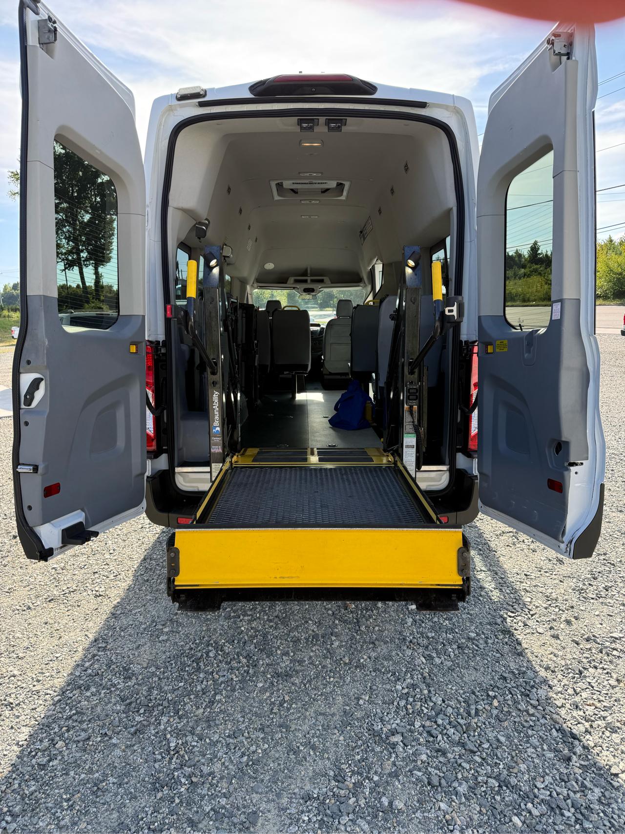 Ford Transit T-350 HD Wagon DRW 2019