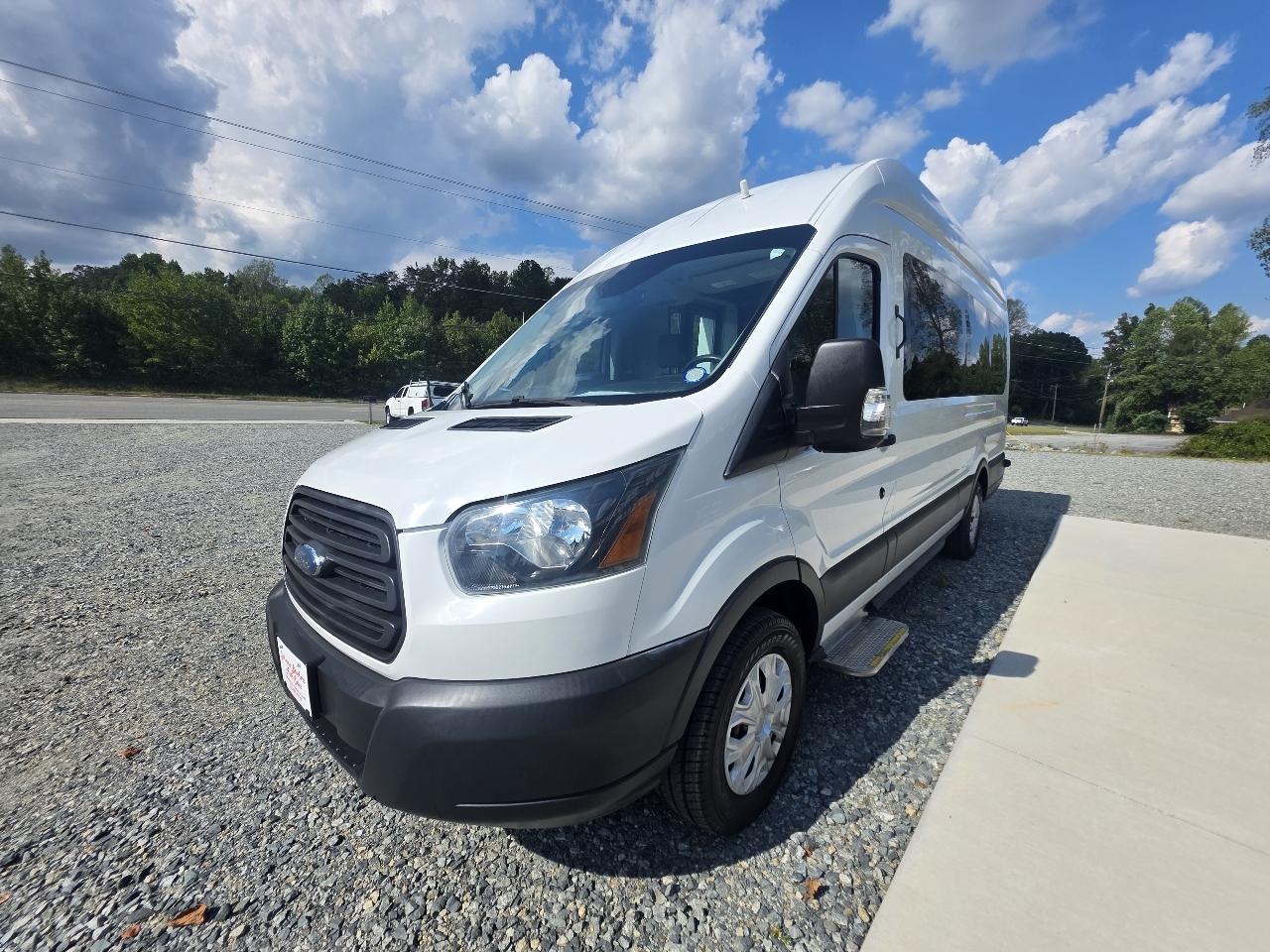 Ford Transit 350 Van High Roof w/Sliding Pass. 148-in. WB EL 2017