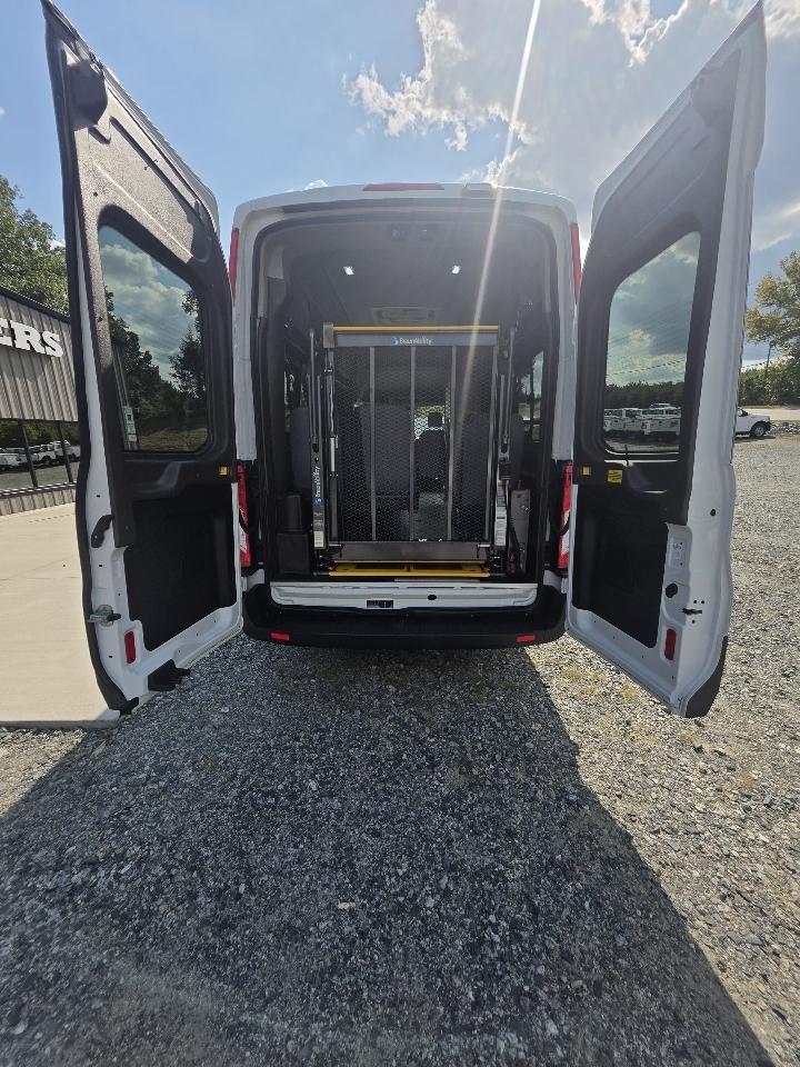 Ford Transit 350 Van High Roof w/Sliding Pass. 148-in. WB EL 2017