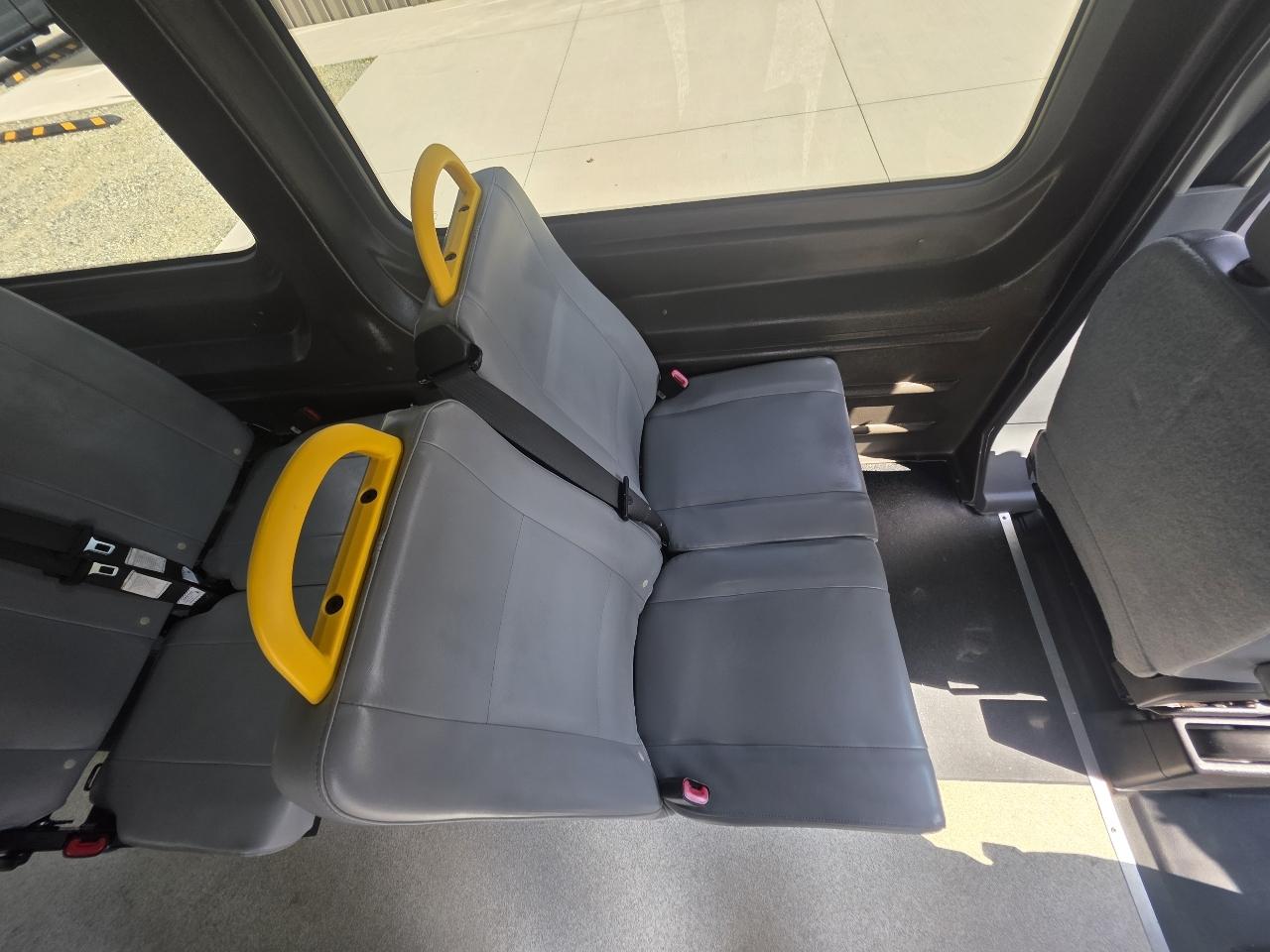 Ford Transit 350 Van High Roof w/Sliding Pass. 148-in. WB EL 2017