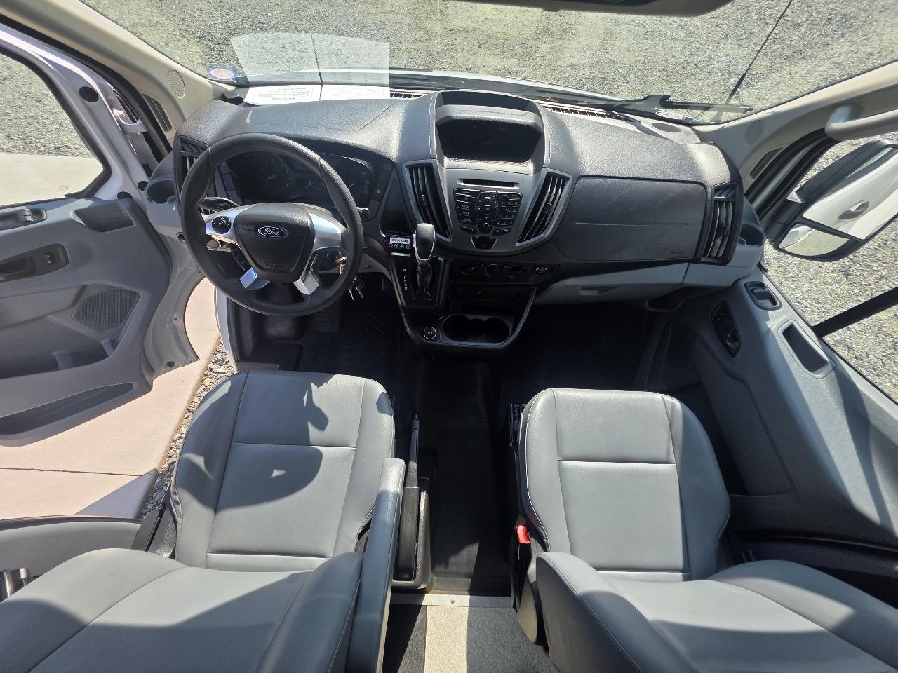 Ford Transit 350 Van High Roof w/Sliding Pass. 148-in. WB EL 2017