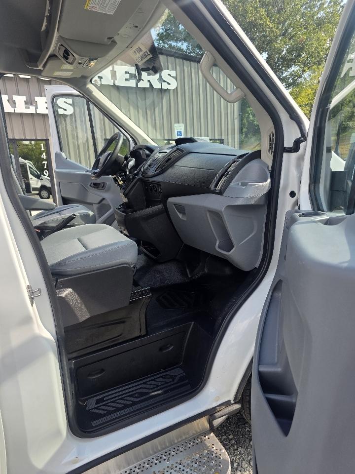 Ford Transit 350 Van High Roof w/Sliding Pass. 148-in. WB EL 2017