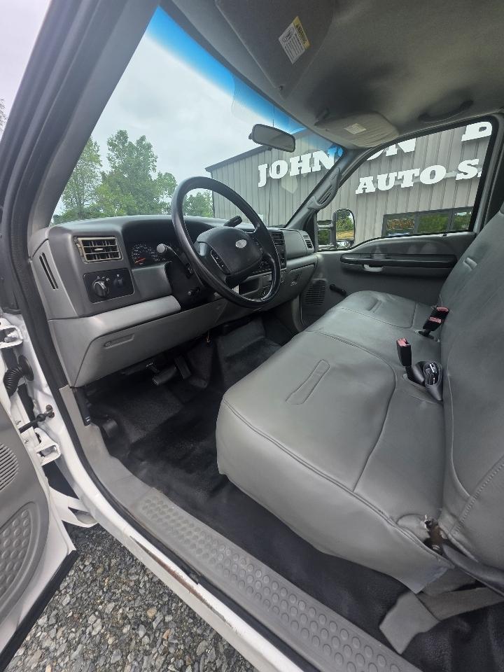 Ford F-450 SD Regular Cab 2WD DRW 2002