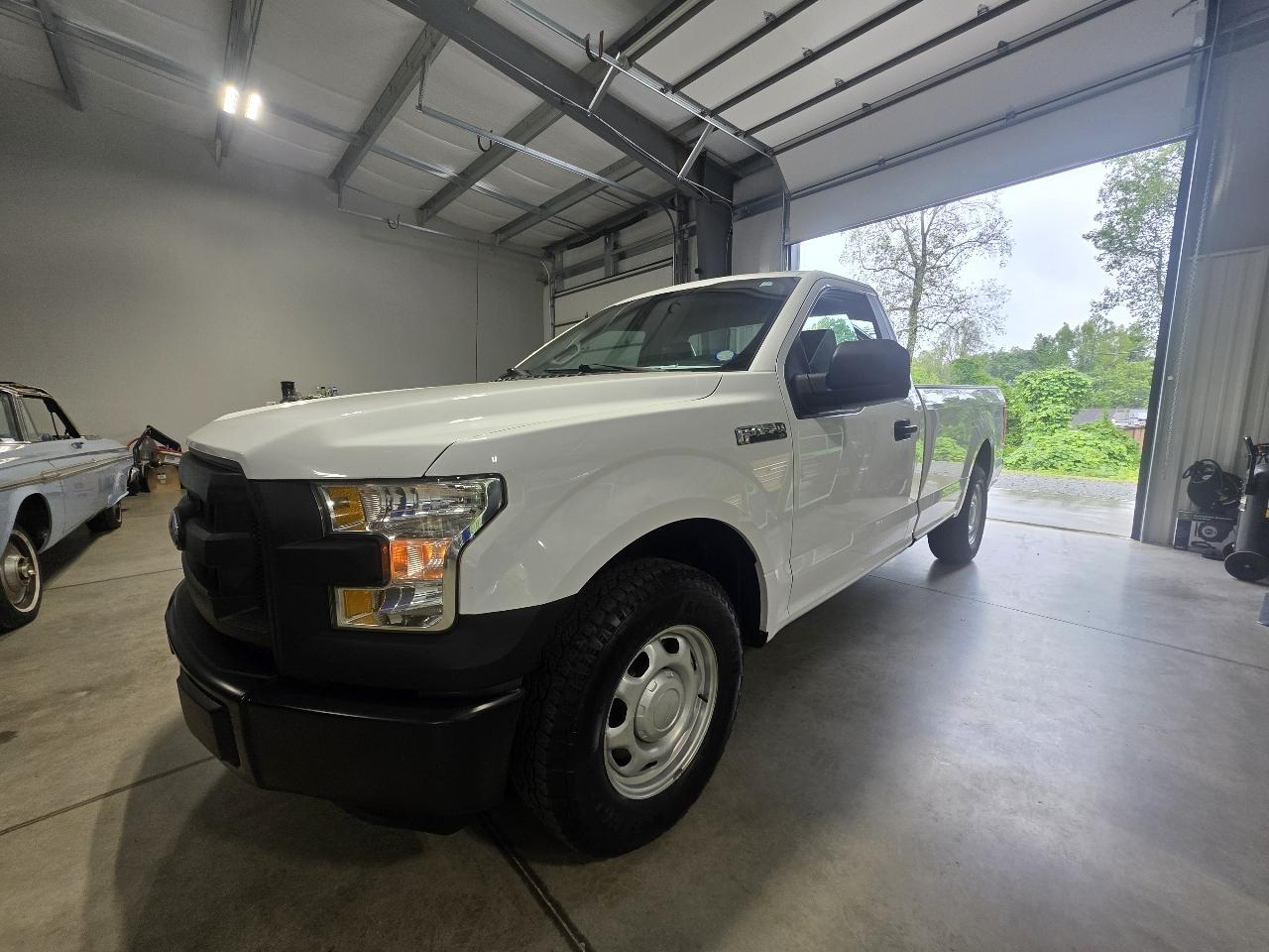 Ford F-150 2WD Reg Cab 141" XL 2016