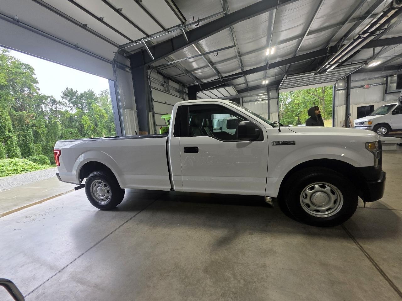 Ford F-150 2WD Reg Cab 141" XL 2016