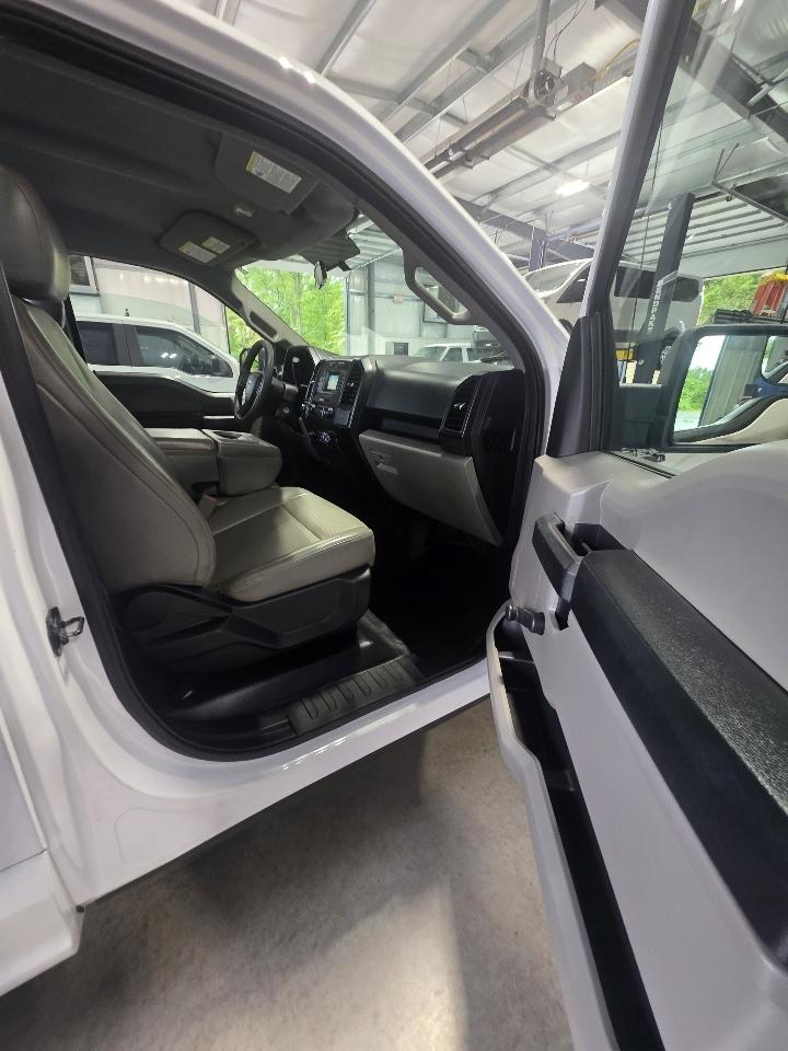 Ford F-150 2WD Reg Cab 141" XL 2016