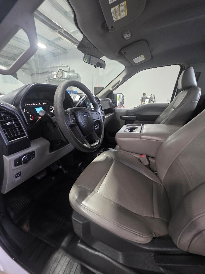 Ford F-150 2WD Reg Cab 141" XL 2016