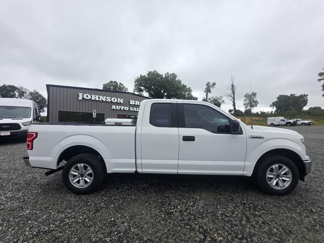 Ford F-150 2WD SuperCab 145" XL 2018