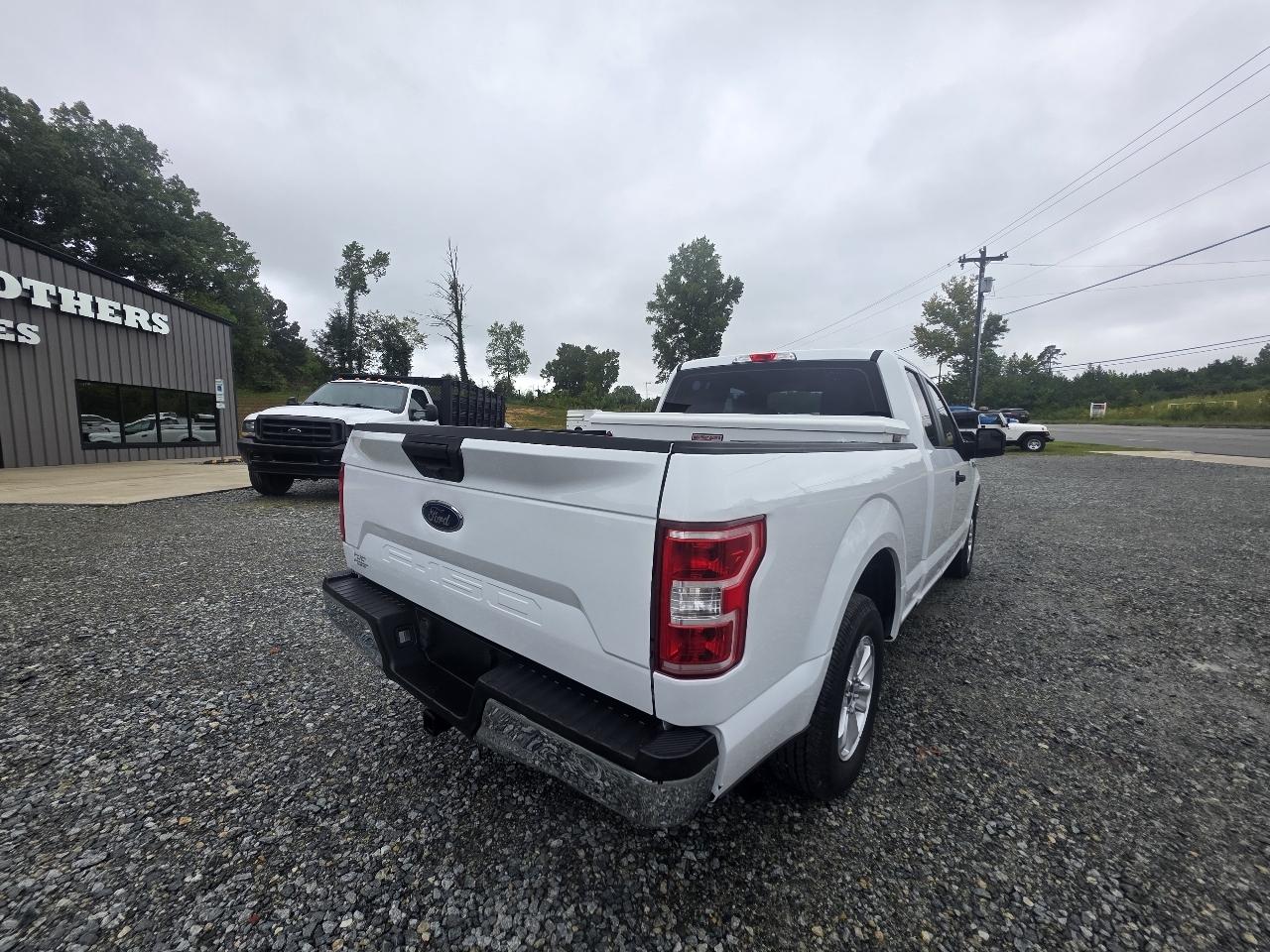 Ford F-150 2WD SuperCab 145" XL 2018