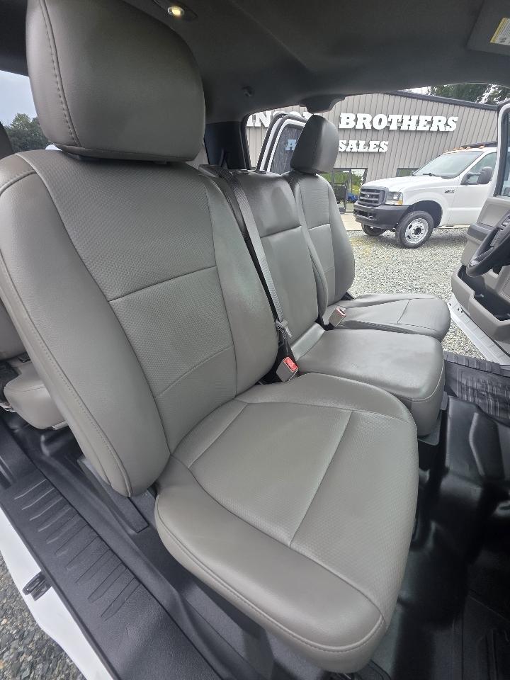 Ford F-150 2WD SuperCab 145" XL 2018