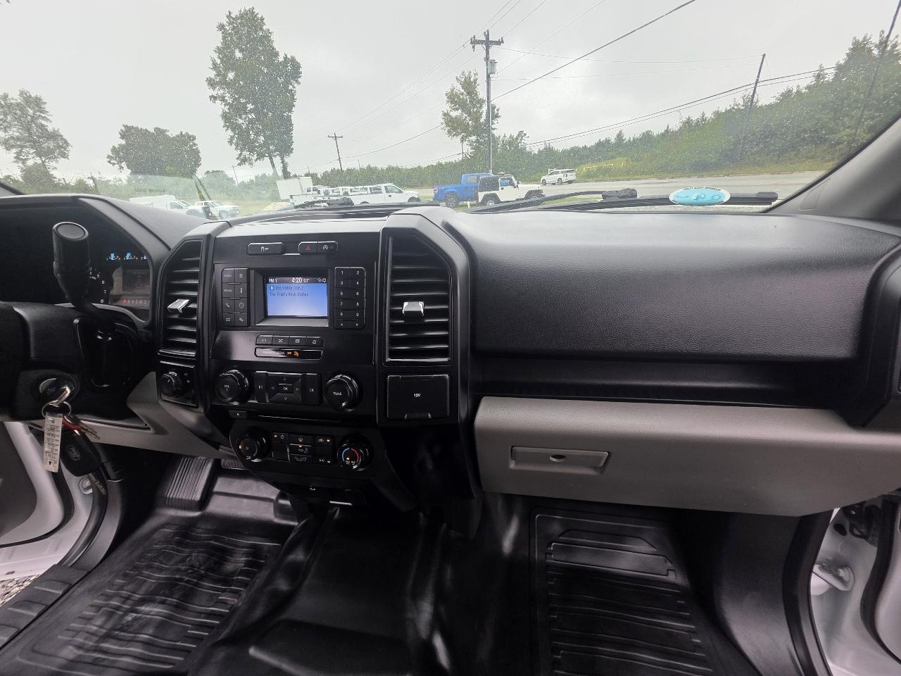 Ford F-150 2WD SuperCab 145" XL 2018
