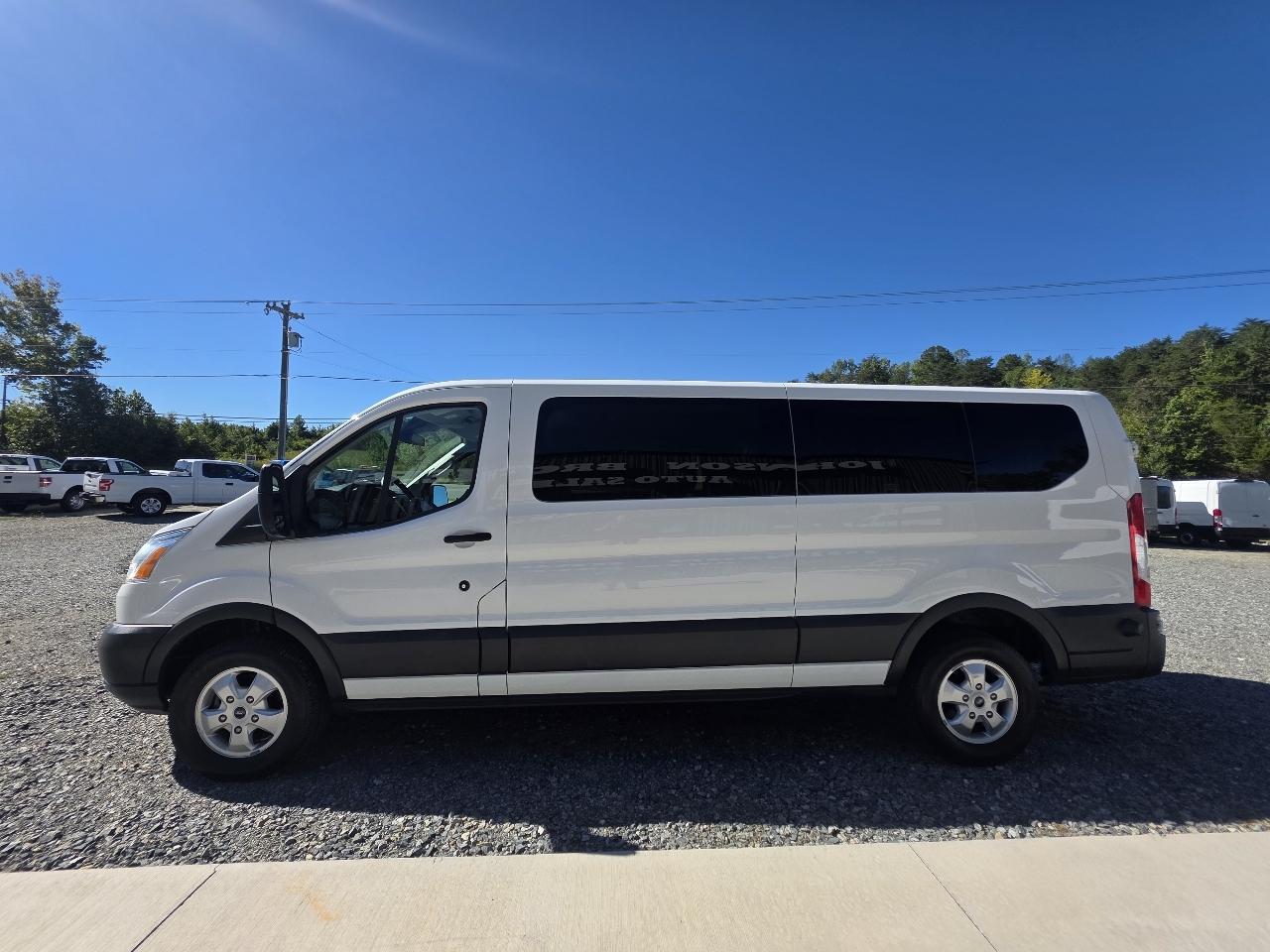 Ford Transit 350 Wagon Low Roof XL w/Sliding Pass. 148-in. WB 2018