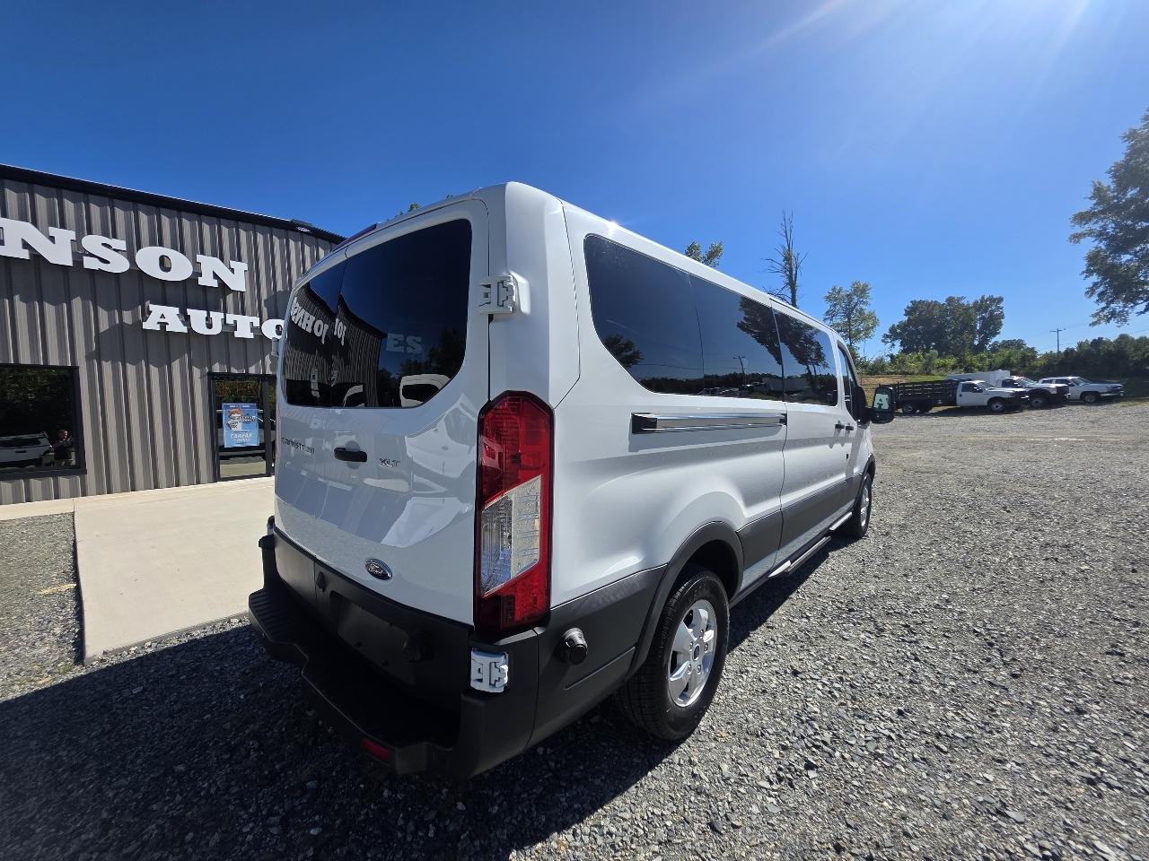 Ford Transit 350 Wagon Low Roof XL w/Sliding Pass. 148-in. WB 2018