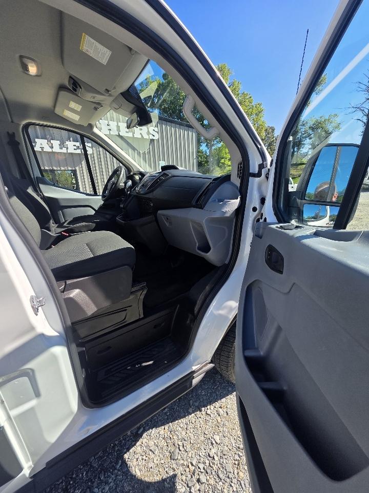 Ford Transit 350 Wagon Low Roof XL w/Sliding Pass. 148-in. WB 2018