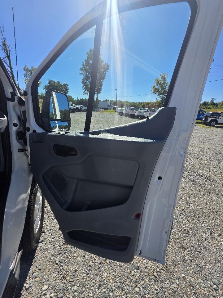 Ford Transit 350 Wagon Low Roof XL w/Sliding Pass. 148-in. WB 2018