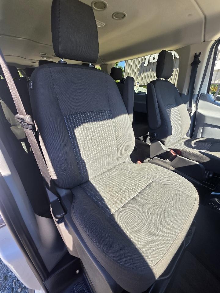 Ford Transit 350 Wagon Low Roof XL w/Sliding Pass. 148-in. WB 2018