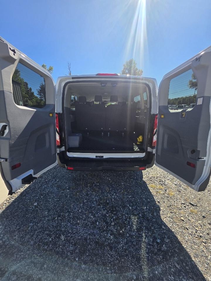 Ford Transit 350 Wagon Low Roof XL w/Sliding Pass. 148-in. WB 2018