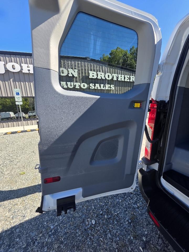 Ford Transit 350 Wagon Low Roof XL w/Sliding Pass. 148-in. WB 2018