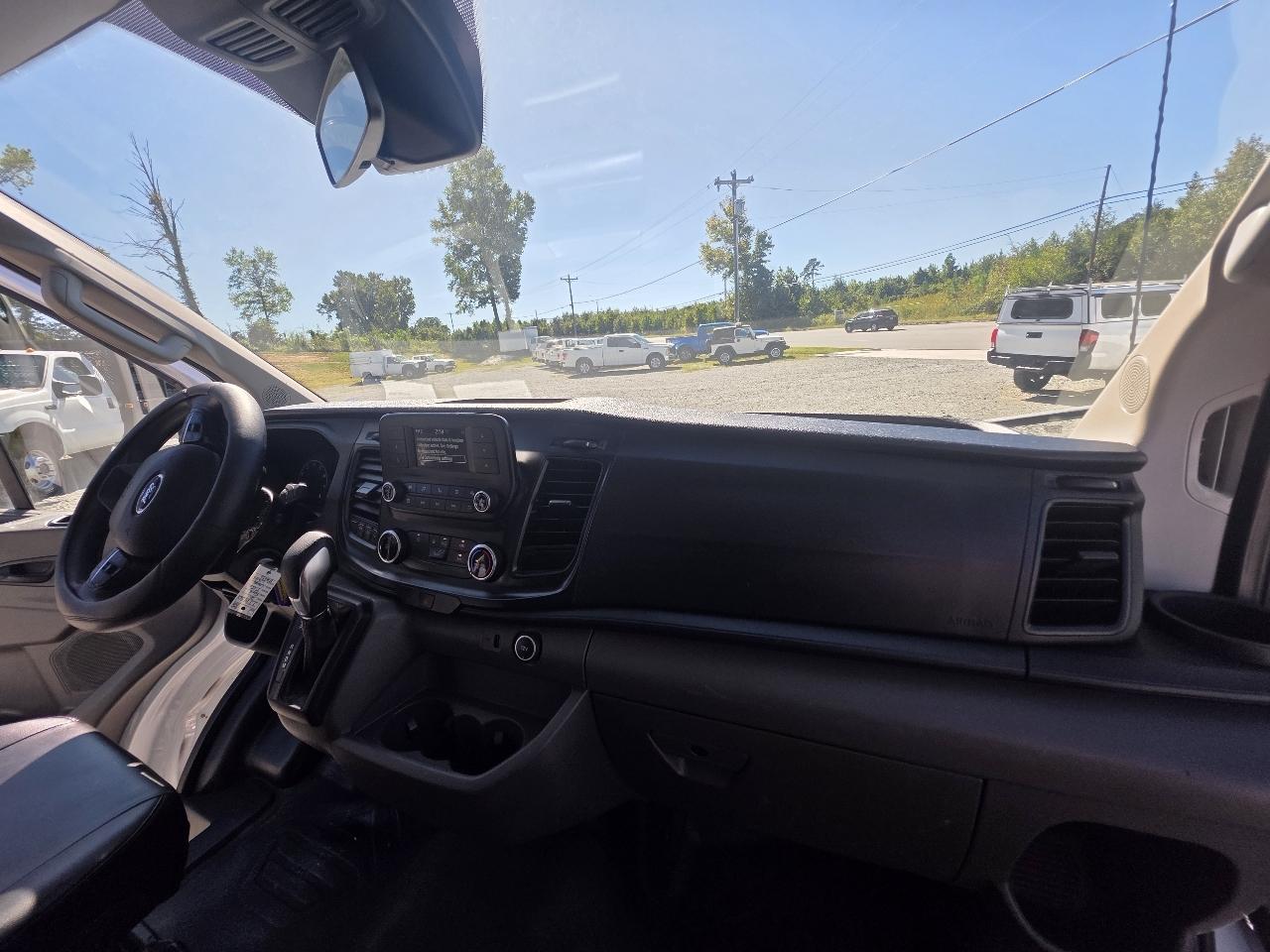 Ford Transit 150 Van Low Roof w/Sliding Pass. 130-in. WB 2020