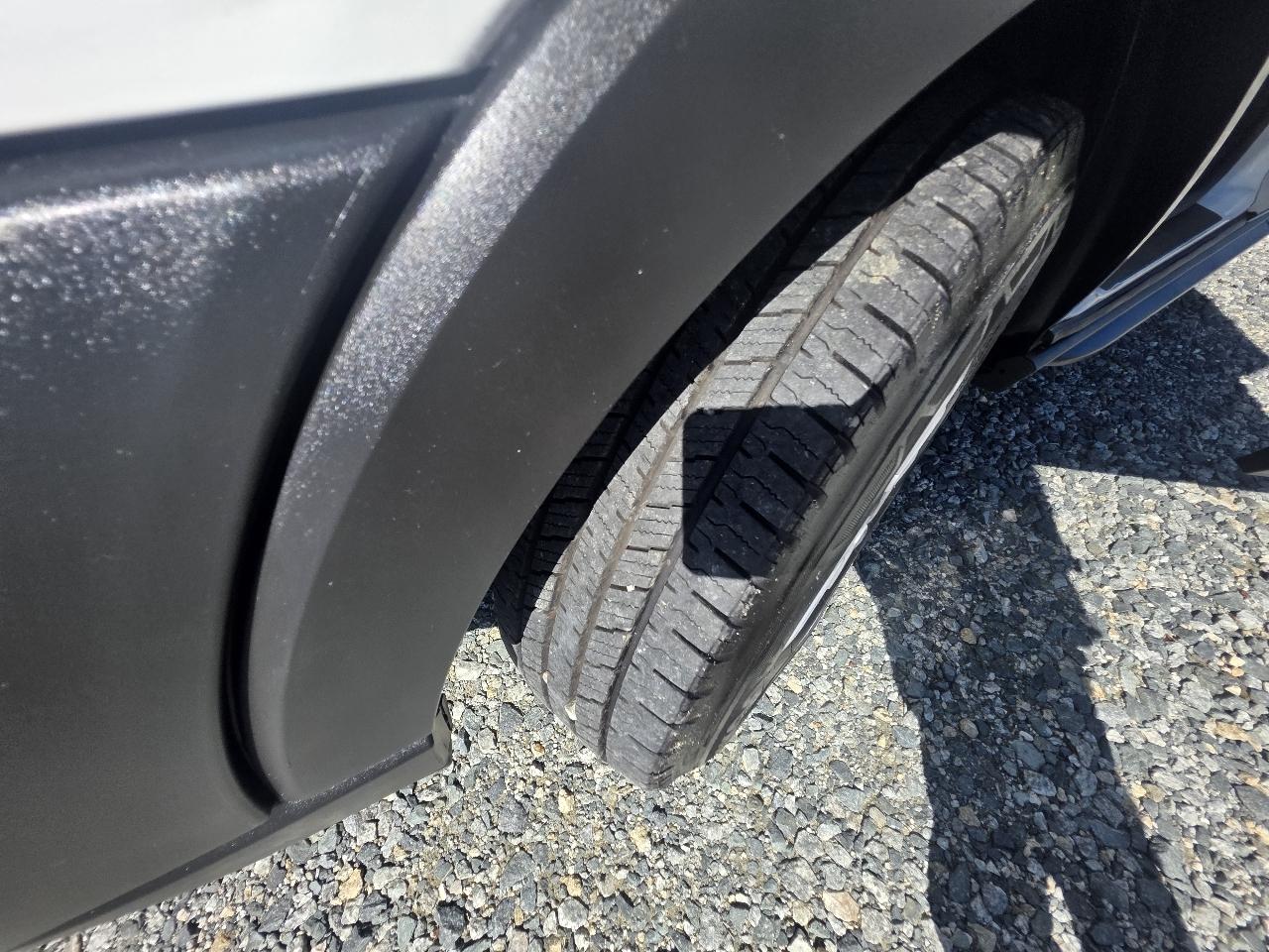 Ford Transit 150 Van Low Roof w/Sliding Pass. 130-in. WB 2020