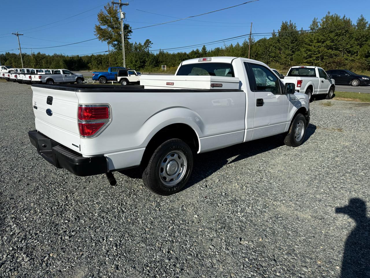 Ford F-150 2WD Reg Cab 141" XL 2014