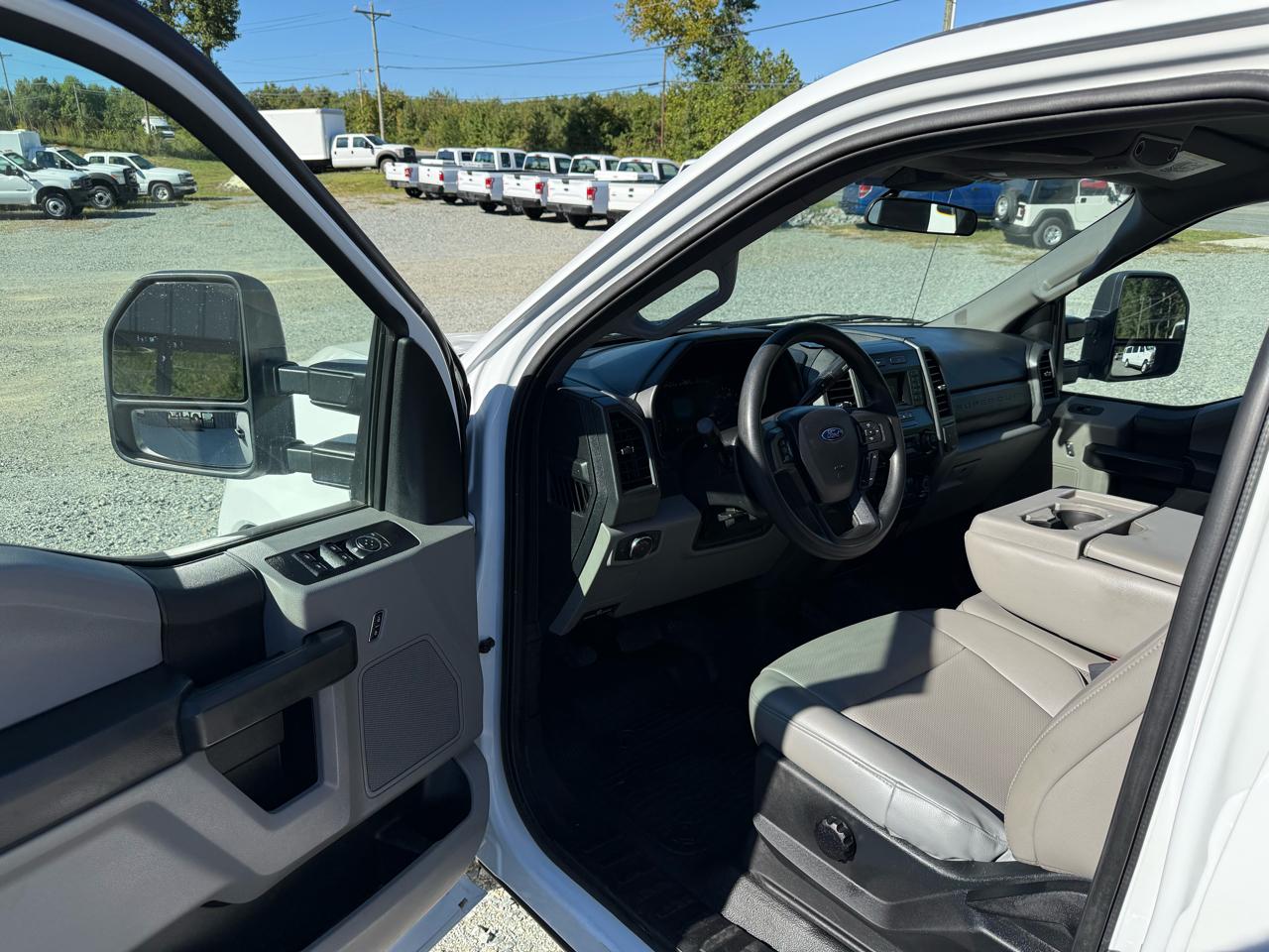 Ford F-250 SD XL Crew Cab LWB 2WD 2020