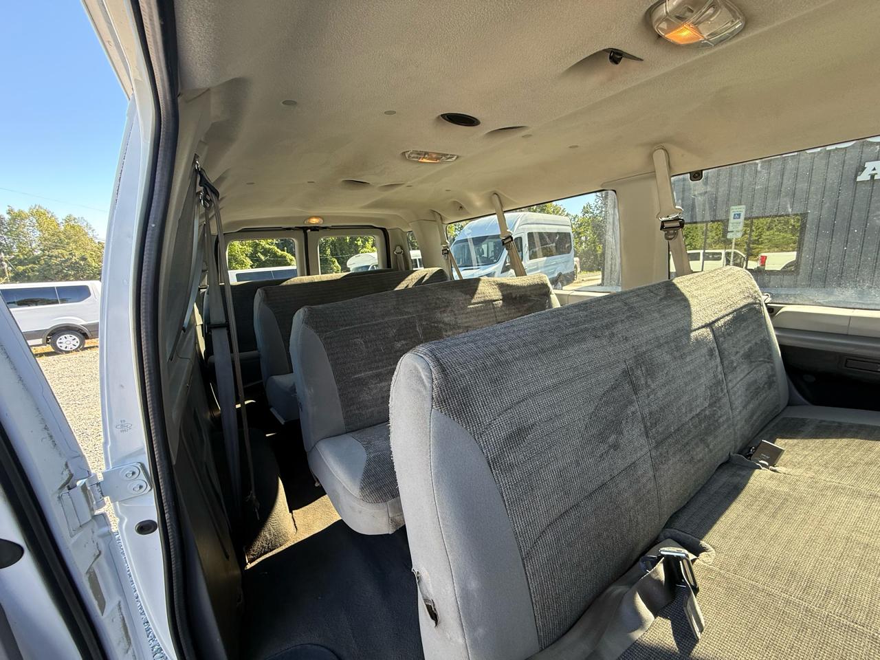 Ford Econoline E-350 Super Duty Extended 2003