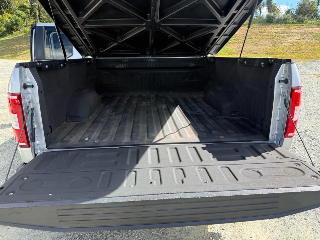 Ford F-150 4WD SuperCab 145" XL 2019