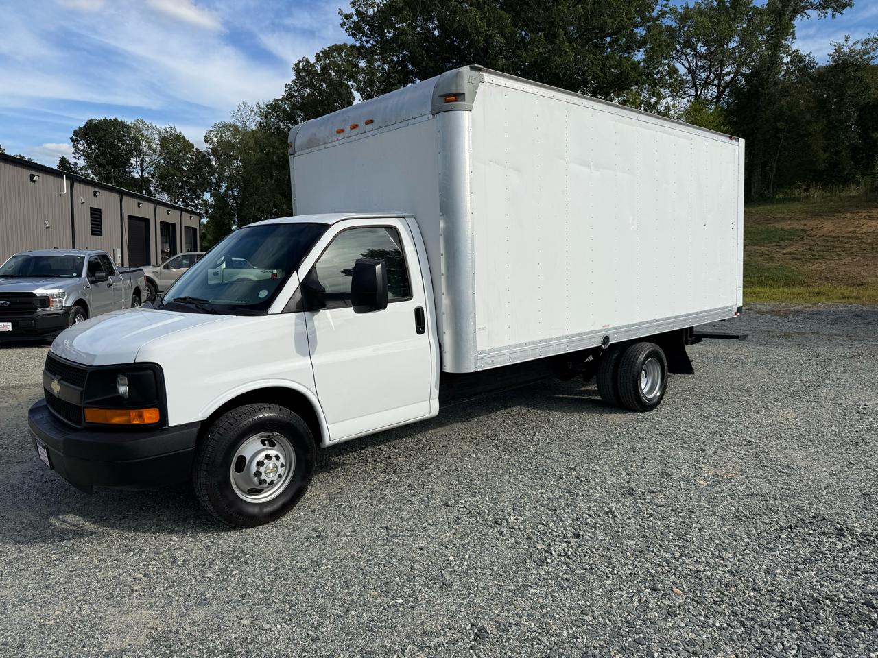 Chevrolet Express G3500 177" 2015