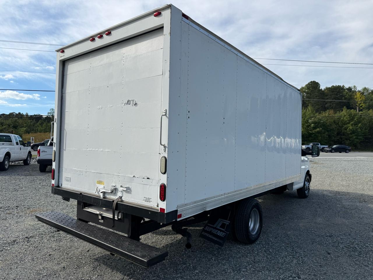Chevrolet Express G3500 177" 2015