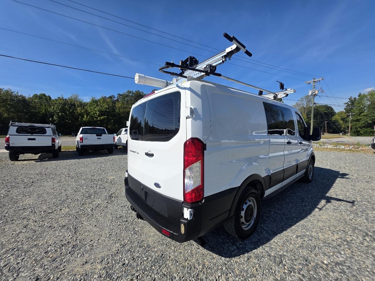 Ford Transit 150 Van Low Roof w/Sliding Pass. 130-in. WB 2021