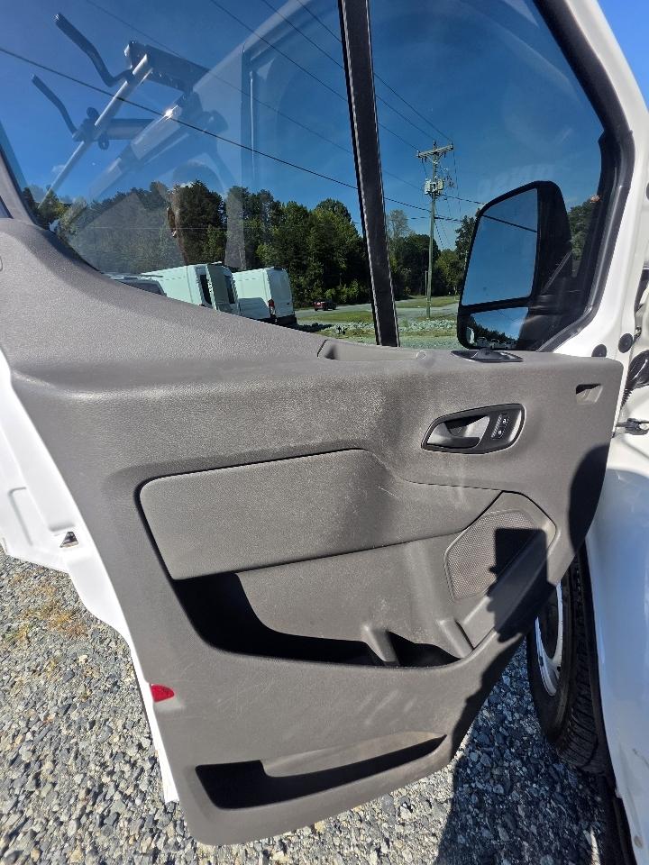 Ford Transit 150 Van Low Roof w/Sliding Pass. 130-in. WB 2021