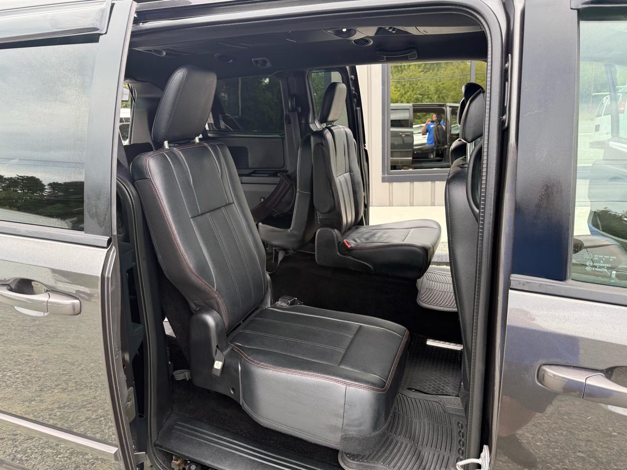Dodge Grand Caravan R/T 2016