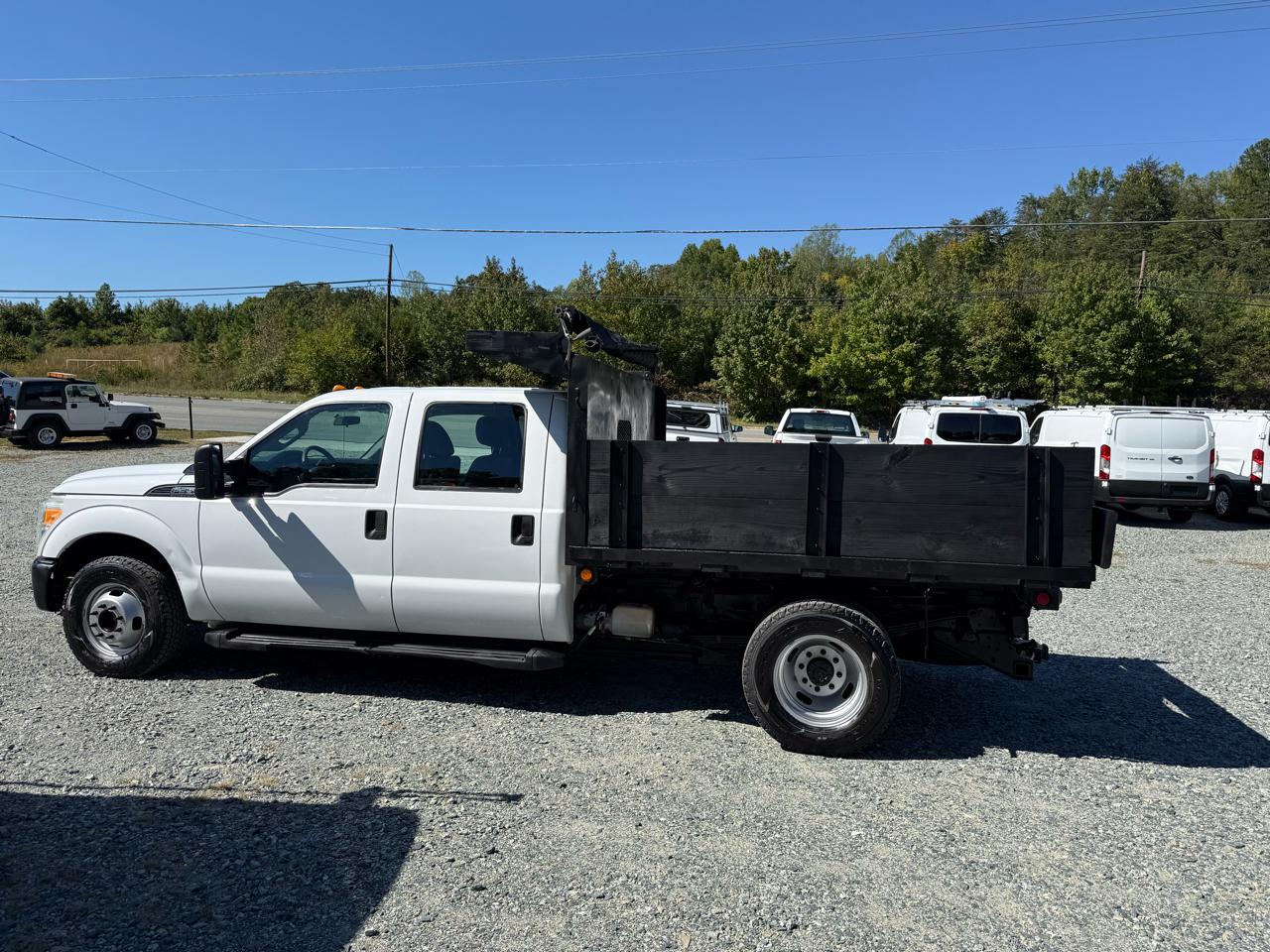 Ford F-350 SD XL Crew Cab 2WD DRW 2013