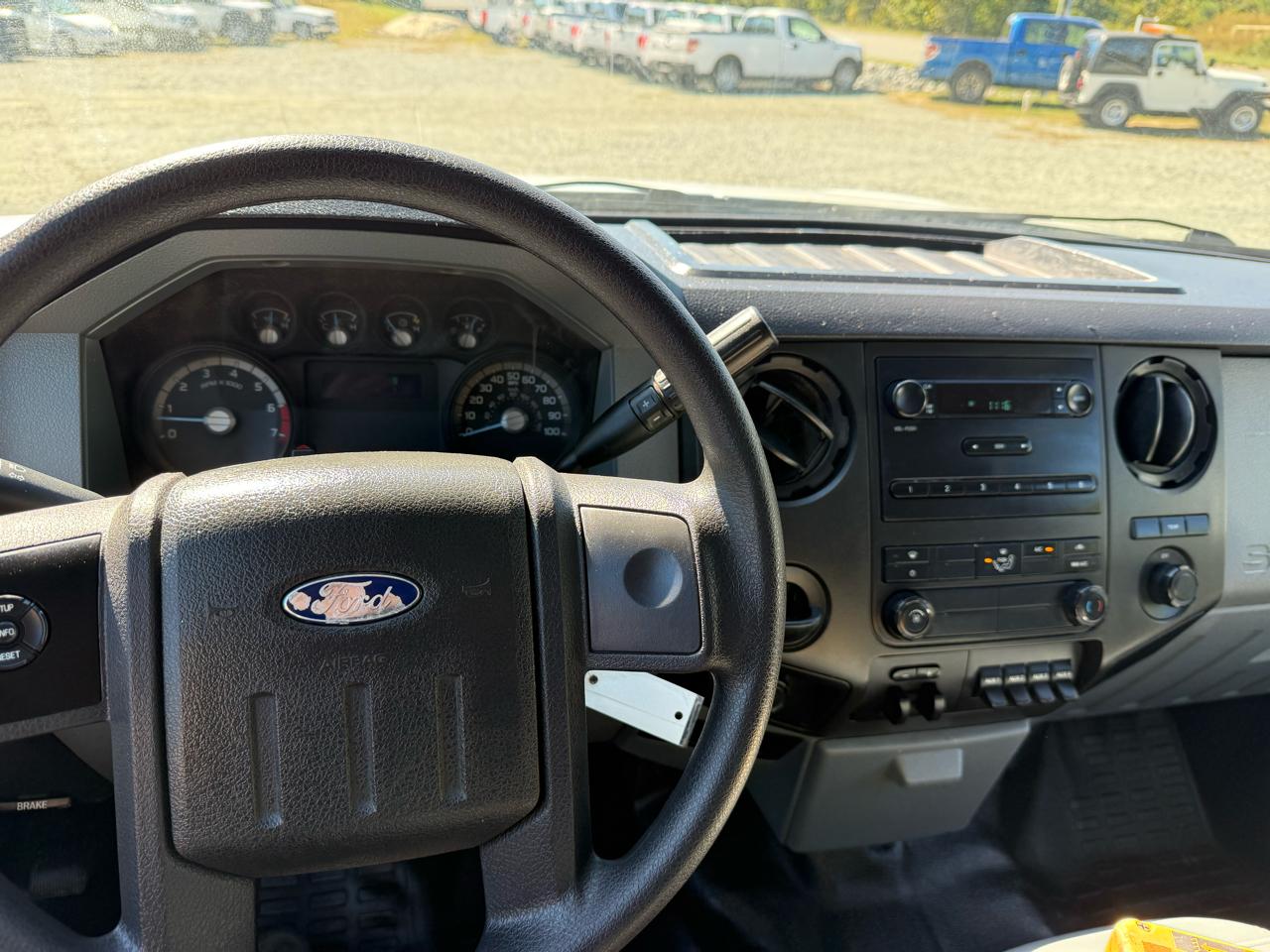 Ford F-350 SD XL Crew Cab 2WD DRW 2013