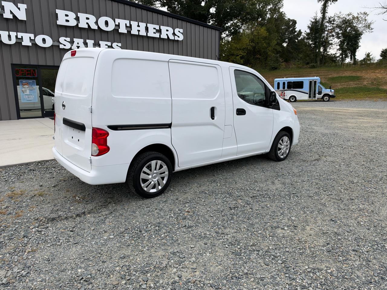 Nissan NV200 SV 2018