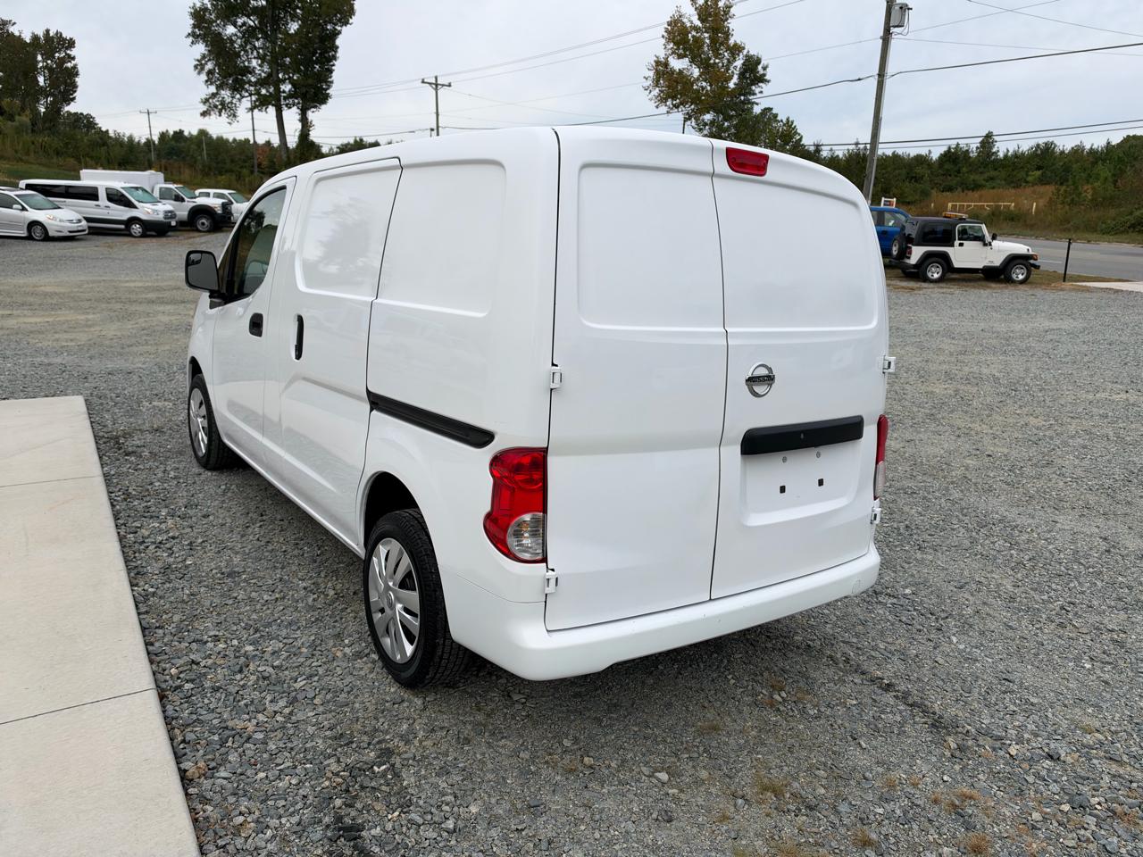 Nissan NV200 SV 2018