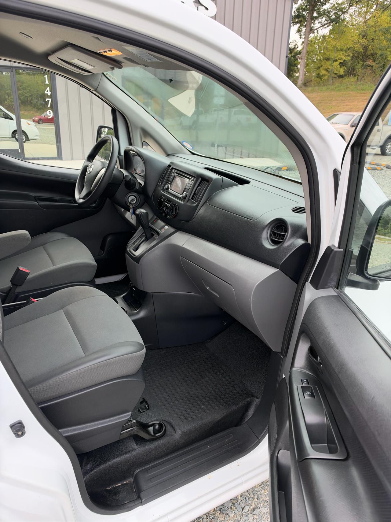 Nissan NV200 SV 2018