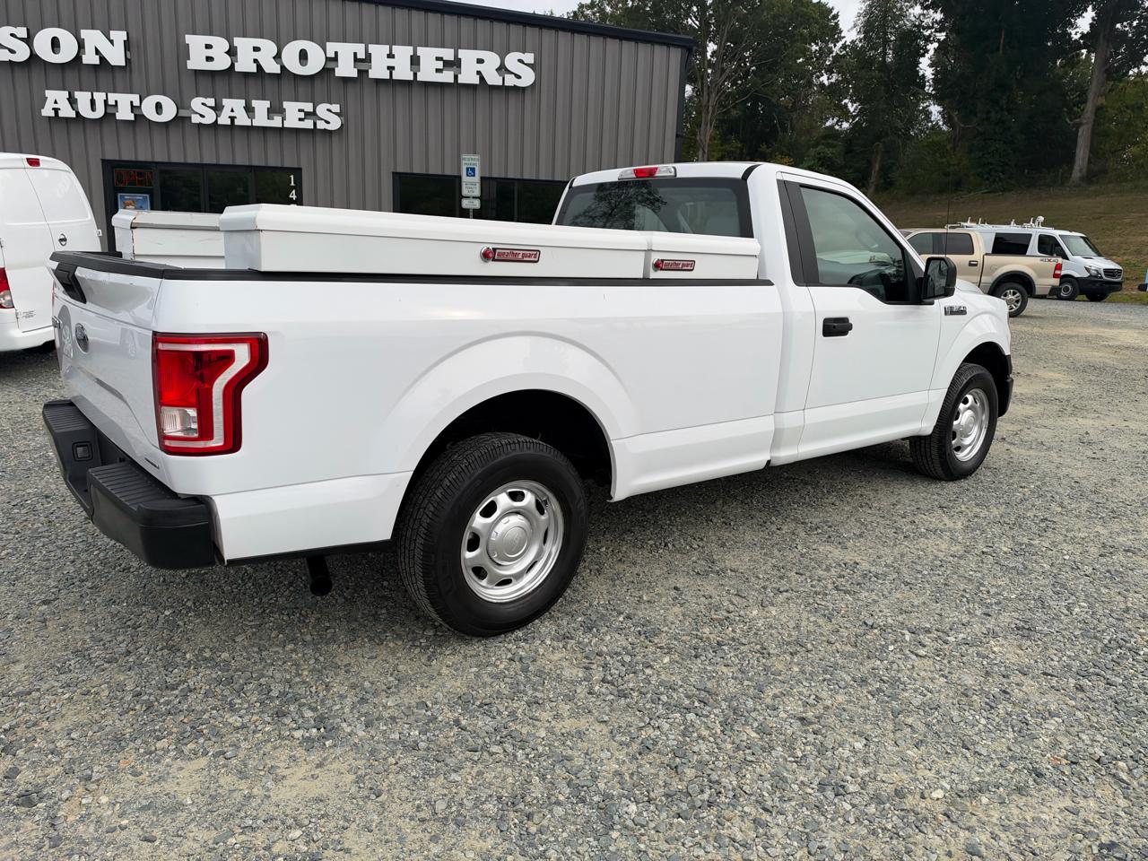Ford F-150 2WD Reg Cab 141" XL 2016