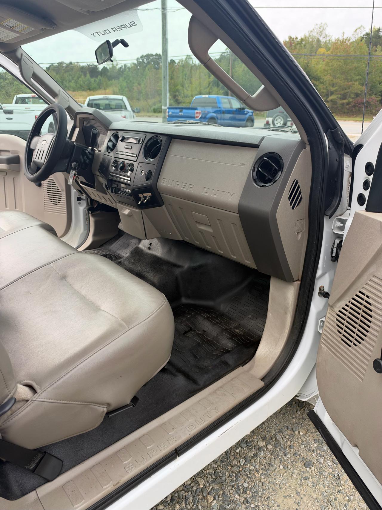 Ford F-350 SD XL DRW 2WD 2009