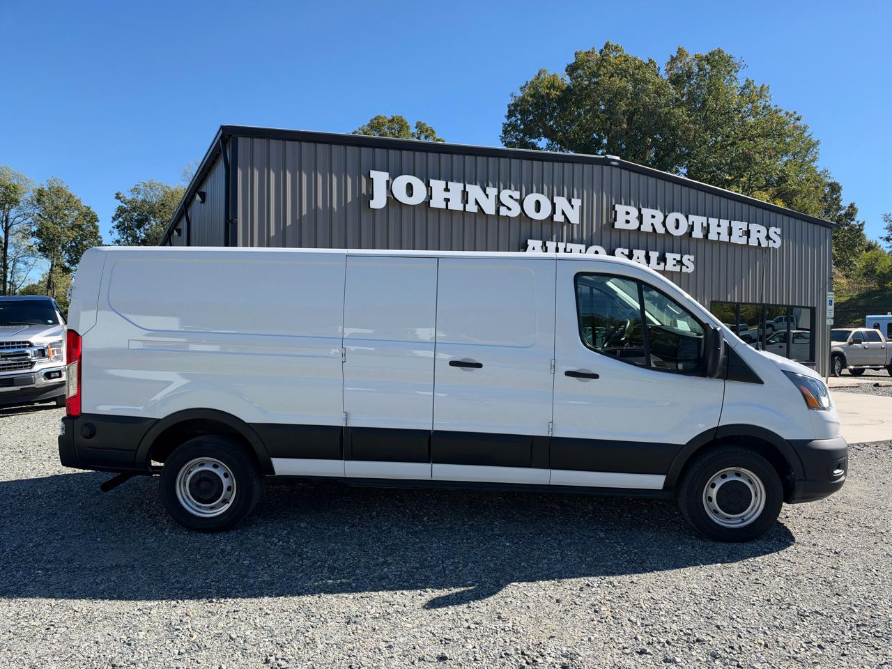 Ford Transit 250 Van Low Roof w/Sliding Pass. 130-in. WB 2020