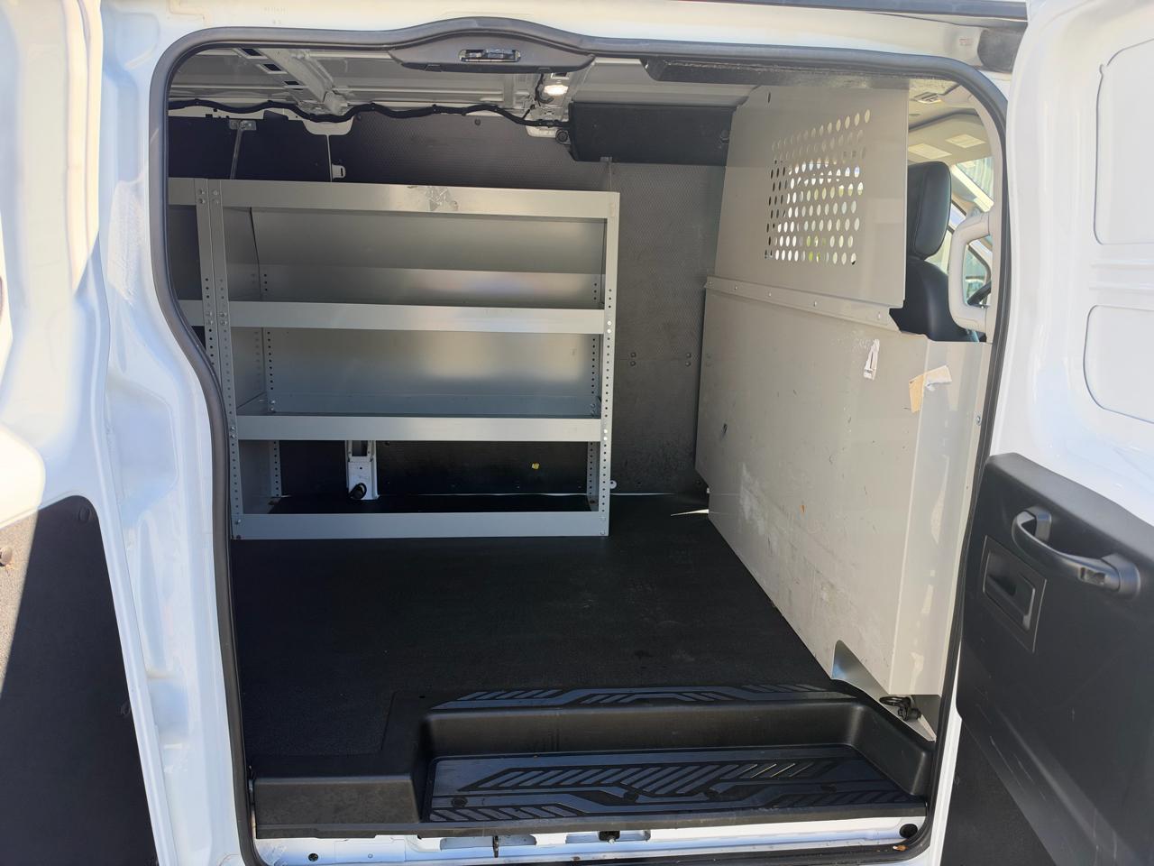 Ford Transit 250 Van Low Roof w/Sliding Pass. 130-in. WB 2020