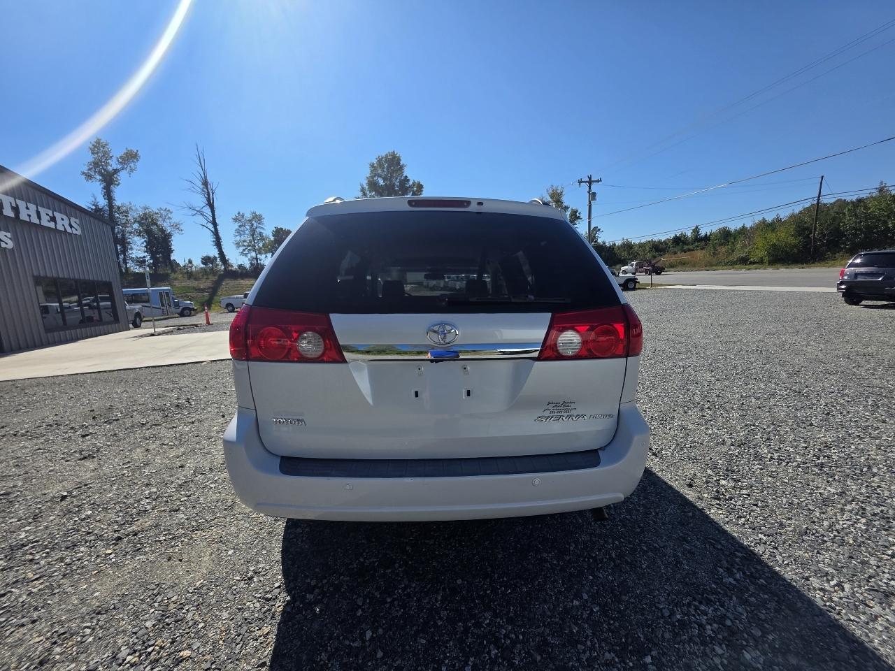 Toyota Sienna XLE Limited FWD 2008